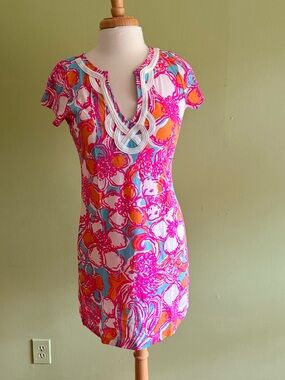 Lilly Pulitzer Pink Turquoise Floral Knit Dress with white brocade trim